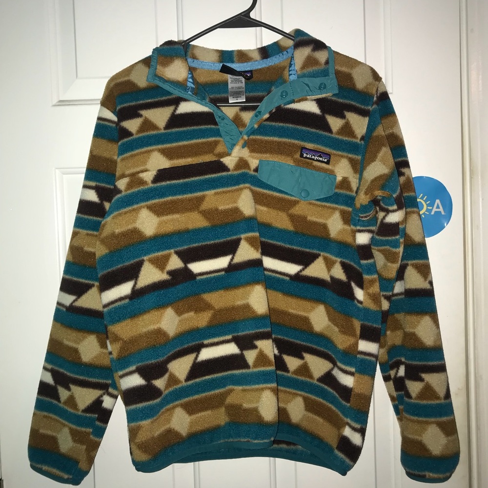 Women’s Patagonia fleece sweater